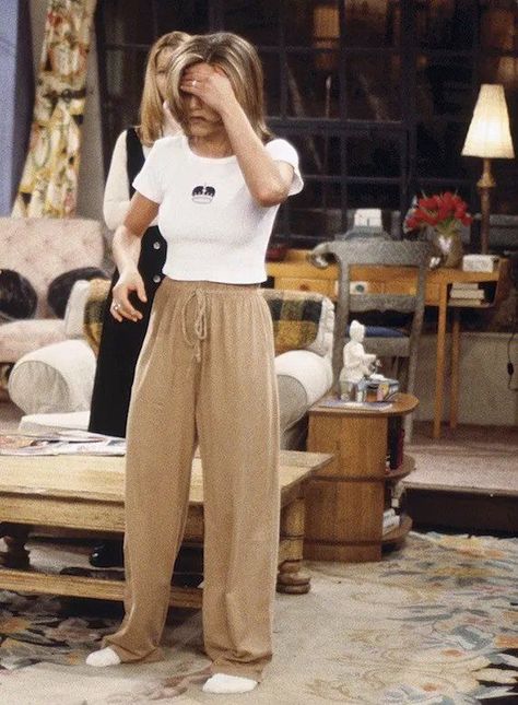 Friends 1994, Rachel Green Friends, Rachel Green Style, Rachel Green Outfits, Rachel Friends, Green Outfits, 90s Inspired Outfits, Outfit 90s, 90s Outfit