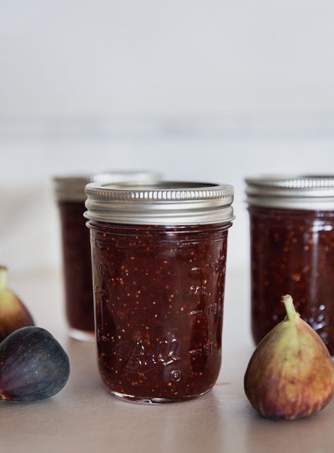 Fig Preserves Recipe, Homemade Fig Jam, Fig Butter, Jam Canning, Canning Jam Recipes, Fig Jam Recipe, Freezer Jam Recipes, Canning Jam, Homemade Jelly