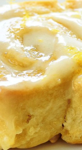 Lemon Rolls, Lemon Treats, Sweet Roll Recipe, Lemon Cream Cheese, Cream Cheese Glaze, Lemon Dessert Recipes, Breakfast Sweets, Desserts Vegan, Cinnamon Rolls Homemade