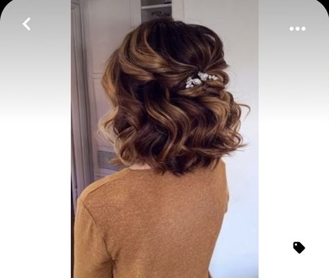 Shorter hair curled half up half down Prom Hair Styles For Shoulder Length Hair, Bridal Hair Down Short Length, Shoulder Length Formal Hairstyles Half Up, Short Curly Hair Half Up, Prom Hairstyles Half Up Half Down Short, Half Up Half Down Wedding Hair Short Shoulder Length, Half Up Half Down Wedding Hair Shoulder Length, Short Half Up Half Down, Shoulder Length Half Up Half Down