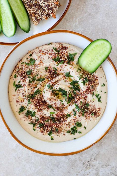 High Protein Hummus, Protein Hummus, Munchies Snacks, Dairy Free Protein, Mediterranean Diet Recipes Dinners, Easy To Make Appetizers, Plant Based Protein Powder, Make Hummus, Post Workout Snacks