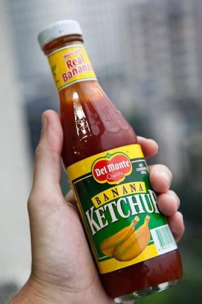 Banana Ketchup? Yes! In Philippines, it is so normal, such as the tomato one, even in burgers! Find the reason here: https://rentalocalfriend.wordpress.com/2015/01/26/banana-ketchup/ Take this opportunity and Rent a Local Friend in Manila! https://rentalocalfriend.com/en/cities/manila/friend_requests/new?arrival_at&departure_at #Philipines #Manila #BananaKetchup #LocalFood Chicken Hotdogs, Cursed Food, Banana Ketchup, Food Combos, Cursed Stuff, Gross Food, Bizarre Foods, Filipino Desserts, Food Product