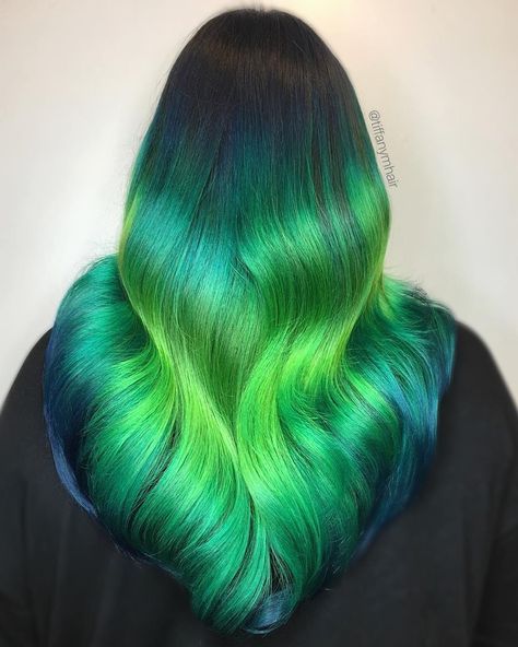 Shine Line Hair Color, Shine Line Hair, Northern Lights Hair, Bright Colored Hair, Dyed Concrete, 2000 Ideas, Color Block Hair, Mermaid Hair Color, Auburn Red