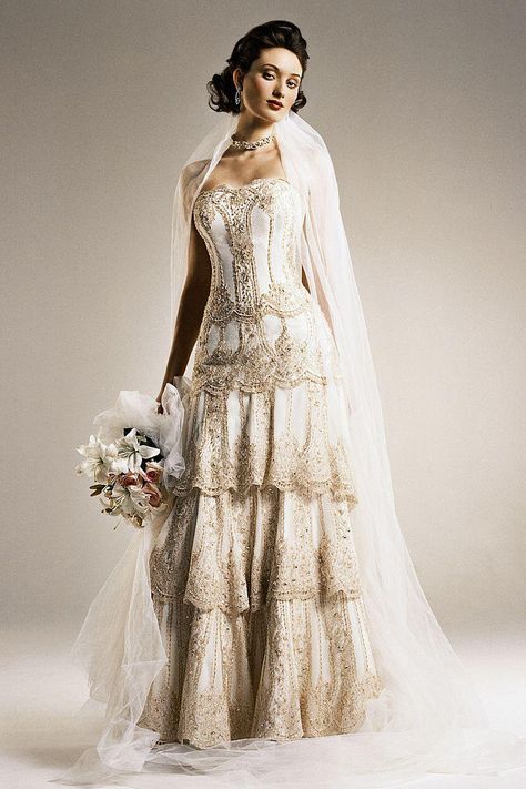 Wholesale Vintage Wedding Dresses - Buy Vintage Strapless Wedding Dresses Tiered A Line Lace Sleeveless Ball Gown Corset Bodice Bridal Gowns Court Train Button Back Wears, $181.11 | DHgate.com Old Wedding Dress Ideas, Eden Wedding Dress, Old Wedding Dresses, Wedding Dress Costume, Tea Length Prom Dress, Bridal Dresses Vintage, How To Dress For A Wedding, Vintage Style Wedding Dresses, Vintage Bridesmaid Dresses