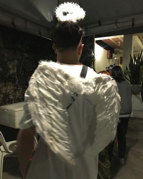 Boy Angel Costume, Boys Angel Costume, Week Aesthetic, Fashion Week Aesthetic, Fashion Designer Aesthetics, Fashion Outfits Winter, Fashion Outfits Summer, Fashion Fall Outfits, Aesthetics Fashion