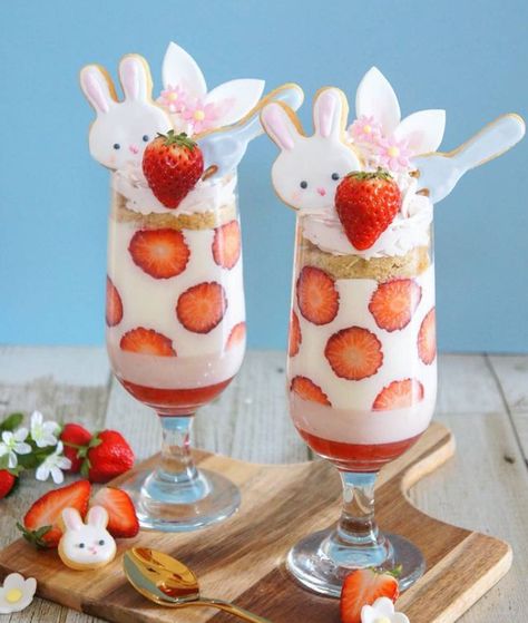 Bunny Parfait, Easter Themed Desserts, Sailor Moon Party, 귀여운 음식 그림, Moon Party, Themed Desserts, Cute Pastel Wallpaper, Kawaii Food, Cute Desserts