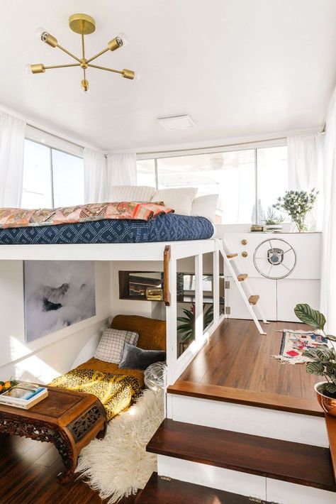 What Living On A Boat Is REALLY Like . How did you find the boat?"I found Whim on Craigslist! I came across a listing to rent a houseboat while on an apartment search. I loved the idea of living on the water, rather than the tiny, uninspiring... Mezzanine Bedroom Ideas, Mezzanine Bedroom, Tiny House Interior Design, Small House Interior, Best Tiny House, Tiny House Inspiration, Modern Tiny House, Tiny House Interior, Bedroom Decorating