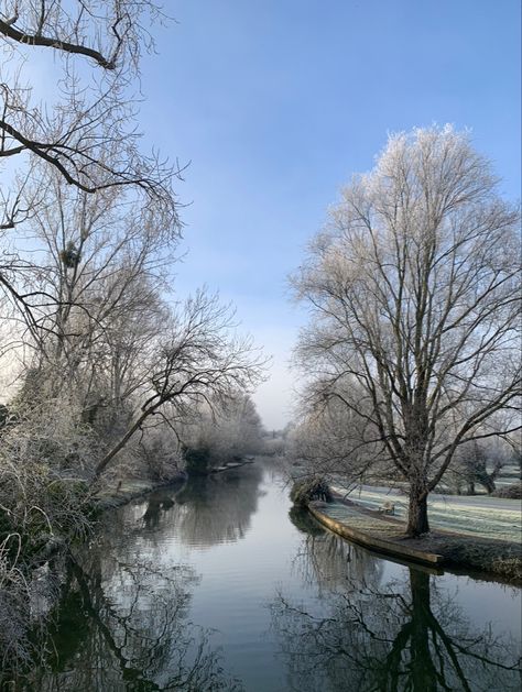 Cambridge In Winter, English Winter Aesthetic, January Winter Aesthetic, England Winter Aesthetic, January Esthetics, British Winter Aesthetic, Uk Winter Aesthetic, January Core, January Aesthetic Month