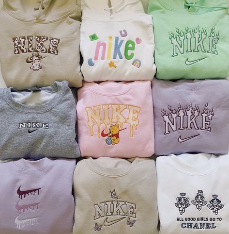 Crew Neck Design Ideas, Clothes For Teens, Aesthetic Sweaters, Vintage Nike Sweatshirt, Cute Nike Outfits, Trendy Outfits For Teens, Nike Sweatshirt, Nike Vintage, Cute Preppy Outfits