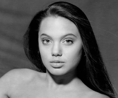 Marcheline Bertrand Angelina Jolie Mother, Marcheline Bertrand, Angelina Jolie Face, Angelina Jolie Young, Beauty Shots, Angelina Jolie, Inspirational Women, Family Life, American Actress