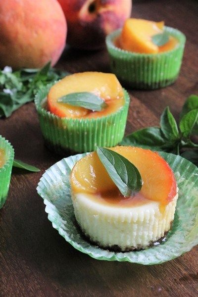 Goat Cheese Cheesecake, Roasted Peaches, Peach Cheesecake, Meals Of The Day, Goat Cheese Recipes, Cheese Dessert, Summer Dessert Recipes, Cheesecake Desserts, Mini Cheesecakes