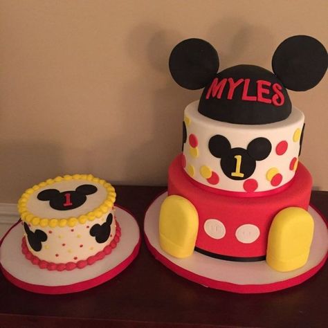 25+ Inspired Picture of Mickey Birthday Cake Mickey Birthday Cake Mickey Mouse Club House First Birthday Cakes Calynne Kaden 1st  #HappyBirthdayCakesImages Mickey Mouse Cakes, Cake Mickey Mouse, Mickey Birthday Cakes, Mickey Mouse Club House, Mickey First Birthday, Mickey 1st Birthdays, Mickey Mouse Birthday Cake, Twodles Birthday, Mickey Mouse Themed Birthday Party