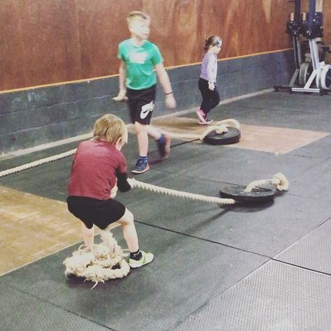 Crossfit Kids Games, Development Psychology, Kids Workout, Crossfit Kids, Kids Fitness, Kids Gym, Dry Land, Learn New Skills, Kids Studio