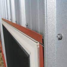 Metal siding — window head flashing detail - GreenBuildingAdvisor Exterior Window Molding, Sheet Metal Wall, Siding Detail, Corrugated Metal Siding, Building Windows, Shed Windows, Steel Siding, Steel Barns, Framing Construction