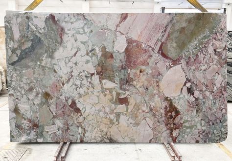 ABC Worldwide Stone’s Instagram photo: “Breccia Botticelli marble ✨ my, what a gorgeous find you are! Phone with inquiries. #liveyourlifeinstone” Ceramics Design, Kitchen Finishes, Diy Backsplash, Eclectic Bedroom, Future Family, Stone Surface, Kitchen Marble, Kitchen Inspiration Design, Materials And Textures