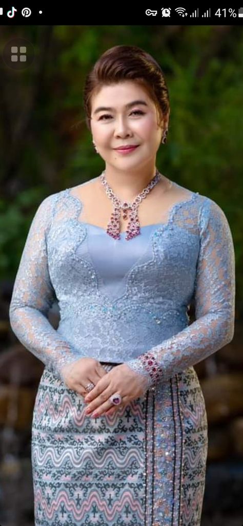 Myanmar Lace Dress Design, Myanmar Dress Design ပွဲတက် ဇာ, Myanmar Wedding Dress Design, ပါတိတ် Design, Myanmar Dress Design Fashion, Myanmar Actress, Sunday Top, Myanmar Fashion, Burmese Dress