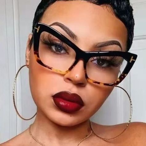 Glasses Fashion Eyewear, Clear Glasses Frames, Vintage Cat Eye Glasses, Cat Eye Glasses Frames, Eye Prescription, Stylish Eyeglasses, Eye Glasses Frames, Fashion Eye Glasses, Retro Glasses