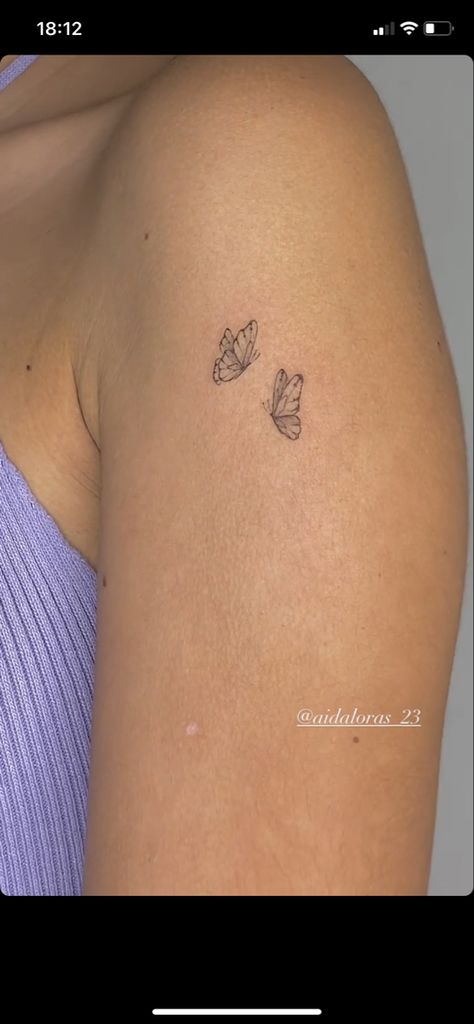 Small Butterfly Tattoo Hip, Minimalist Butterfly Tattoos, Timeline Butterfly Tattoo, Tatoos Butterfly Woman, Cute Small Shoulder Tattoos, Butterflies On Shoulder Tattoo, Non Basic Butterfly Tattoo, Butterfly Dainty Tattoo, Half Butterfly Wing Tattoo