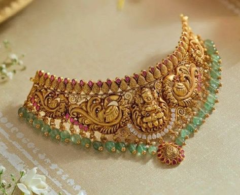 Latest Necklace Design, Necklace Set Indian Bridal Jewelry, Gold Chokers, Temple Jewelry Necklace, Bridal Necklace Designs, Neck Pieces Jewelry, Gold Bangles For Women, Choker Necklace Designs, New Gold Jewellery Designs