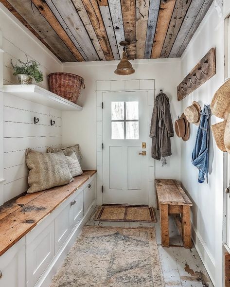 Tiny Houses Perfect | A tour through a charming farmhouse inspired house 🏠☀️ 🏠follow us at @tinyhousesperfect 🏠 🏠follow us at @tinyhousesperfect 🏠 🏠follow us at… | Instagram Couples Bedroom Wall Decor, Brick Fireplace Decor, Modern Farmhouse Mudroom, Farmhouse Mudroom, Tv Unit Furniture Design, Mudroom Ideas, Tv Unit Furniture, Mudroom Entryway, Farmhouse Entryway