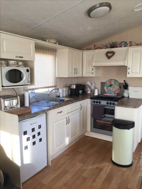 Static caravan kitchen makeover using Farrow and Ball eggshell paint Static Caravan Kitchen, Static Caravan Kitchen Ideas, Static Caravan Aesthetic, Reno Caravan, Caravan Kitchen Ideas, Static Caravan Makeover, Static Caravan Interior Ideas, Caravan Inside, Caravan Kitchen