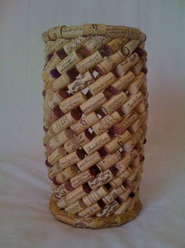 Cork Sculpture Recyclable Art, Cork Heart, Cork Design, Diy Cork, Wine Cork Projects, Recycled Wine Corks, Wine Cork Diy, Wine Cork Art, Cork Projects