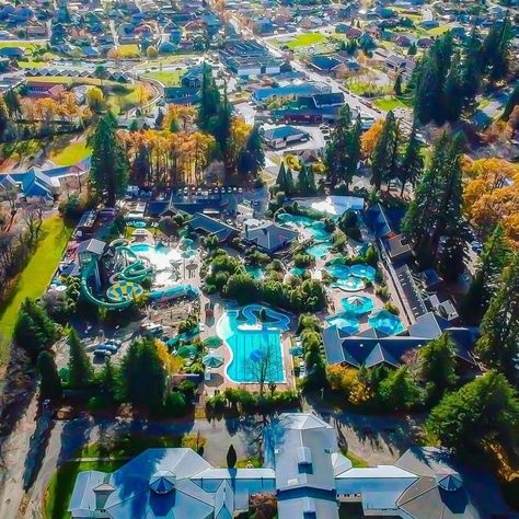 Gotta Love NZ on Instagram: “⁠ Hanmer Springs is a resort town in the Canterbury region. It’s known for Hanmer Springs Thermal Pools and Spa, with its mineral waters.…” Hanmer Springs, Thermal Pool, Mineral Water, Canterbury, Spa Pool, Something To Do, Springs, New Zealand, Spa