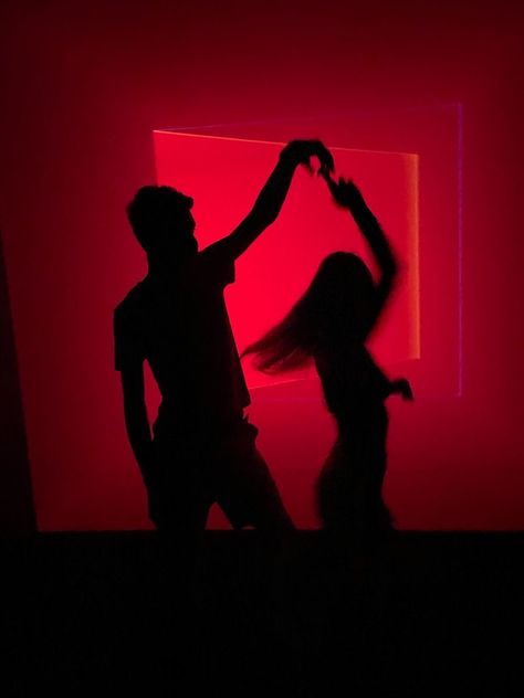 Dark Red Couple Aesthetic, Red Light Couple Aesthetic, Red Led Couple, Red Relationship Aesthetic, Couple Red Light, Red Dance Aesthetic, Couple Dancing In Club, Slow Dancing In The Dark Aesthetic, Red Light Silhouette