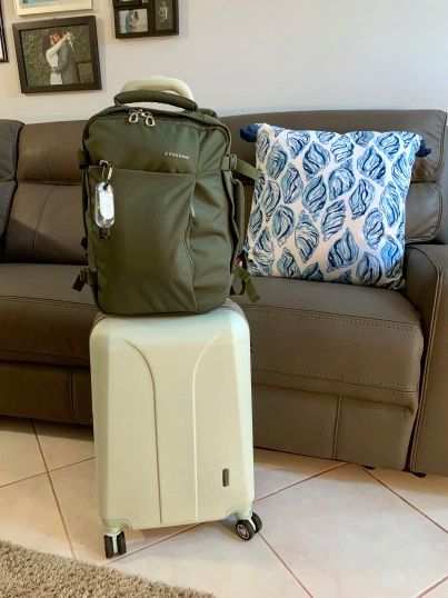 Let me show you how to pack for two weeks in a carry-on! Yes, you can do it too, I promise! I will show you what I brought and how to get the most of your luggage. Plus a guide on the travel items I can't live without.  Teacher Travel: How to pack light- a guide from a semi-reformed over packer – In Literal Color. #travel #packing #packingguide #carryon #packinglight Carryon Suitcase, Box Park, Carryon Luggage, Packing Hacks Clothes, Packing Luggage, Packing Guide, Traveling Teacher, Packing Clothes, Packing For Europe