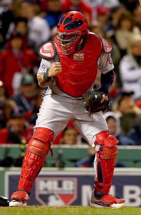 Catchers Gear, Stl Cardinals Baseball, Famous Baseball Players, Saint Louis Cardinals, Cardinals Players, Baseball Wallpaper, St Louis Cardinals Baseball, Yadier Molina, Baseball Love