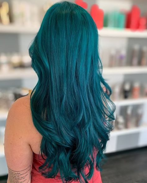 Deep Teal Hair Color, Deep Teal Hair, Torquise Hair, Dark Turquoise Hair, Green Hair Shades, Dark Teal Hair, Teal Ombre Hair, Ash Brown Hair Balayage, Turquoise Hair Color