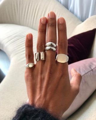 bijoux tendance 2019 Baby Gold Rings, Engagement Ring Rose Gold, Diy Schmuck, Jewelry Inspo, Bling Bling, Jewelry Ideas, Ring Verlobung, Fashion Ideas, Jewelry Inspiration