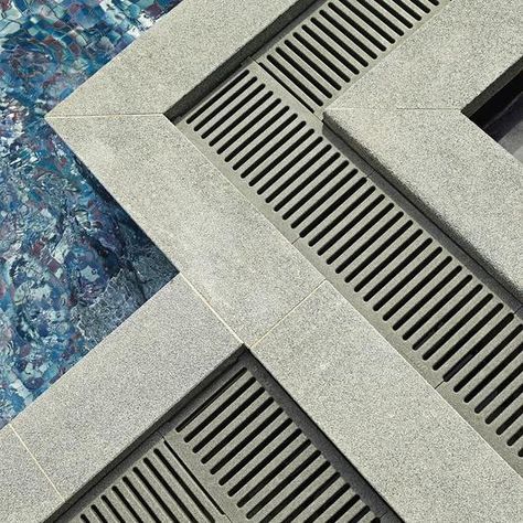 Jonite's Pool grates combine natural beauty with superior quality. Designed for overflow swimming pools, the result is a flush finish between the natural surrounding and the water line. Overflow Pool, Indoor Swimming Pool Design, Trench Drain, Swimming Pool Architecture, House Deck, Indoor Swimming Pools, Swimming Pool Designs, Yard Work, Environmental Friendly