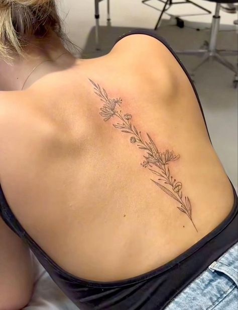 Feminine Cross Tattoo, Upper Thigh Tattoos, Feminine Skull Tattoos, Flower Spine Tattoos, Thigh Tattoo Designs, Tattoos For Women Flowers, Elbow Tattoos, Spine Tattoos For Women, Feminine Tattoo