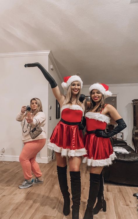 Friend costume Christmas holiday house idea mean girls jingle bell rock Santa Claus Regina cady Costume Ideas For Women Diy, Women Diy Halloween Costume, Easy Halloween Costumes Women, Scary Halloween Costumes Women, Halloween Costumes Women Easy, Diy Halloween Costumes Women, Halloween Costume Ideas Unique, Costume Ideas Unique, Mean Girls Halloween Costumes