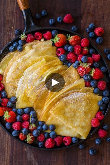 Blender Crepes, Crepes Easy, Natashas Kitchen, Hot Coffee Drinks, Homemade Crepes, Easy Crepe Recipe, Crepe Recipe, Crepe Batter, Breakfast Crepes