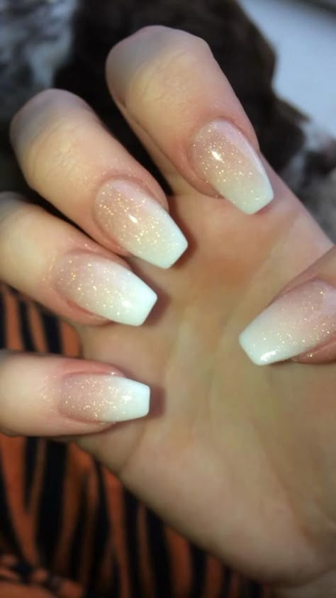 French Fade Nails, Faded Nails, Acrylic Coffin Nails, Baby Boomers Nails, French Fade, Ombre Acrylic, Unghie Nail Art, Ombre Acrylic Nails, White Acrylic Nails