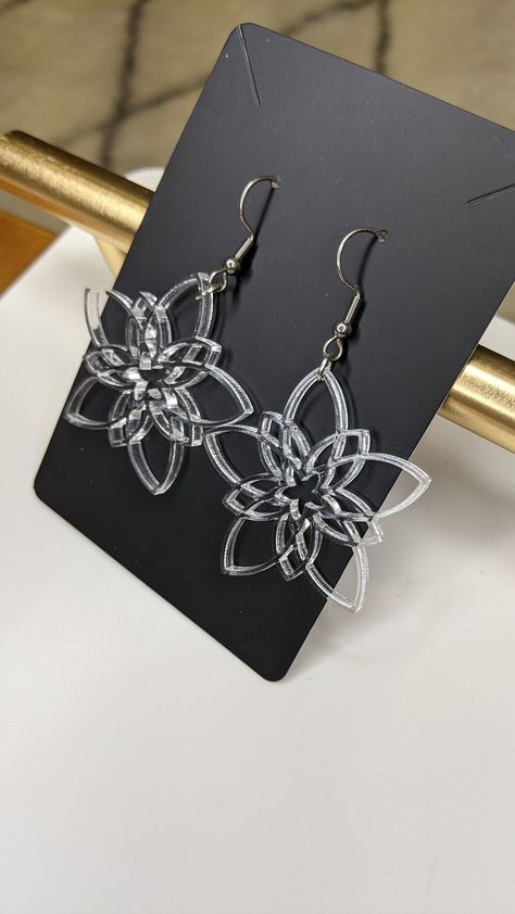 Sakura Blossom Laser-cut Dangle Drop Earrings - Japanese Inspired Cute Kawaii Jewelry Laser Cut Acrylic Earrings, Laser Cut Acrylic Ideas, Acrylic Laser Cut Design, Plywood Ideas, Laser Cut Earrings Acrylics, Mdf Earrings, Acrylic Earrings Laser Cut, Laser Cut Jewelry Acrylic, 3d Tiskárna