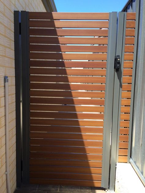 Slatted Gate Ideas, Slatted Door Ideas, Gate Design Modern Philippines, Slatted Gate, Sliding Gate Ideas, Aluminum Fence Gate, Slat Fencing, Fencing And Gates, Backyard Gates