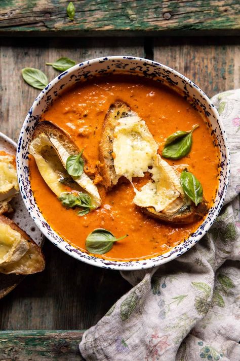 One pot easiest herby tomato Soup with melted Brie crostini...End of summer tomatoes roasted with onions, garlic, fresh herbs, and olive oil! Grilled Cheese Half Baked Harvest, Summer Tomato Recipe, Brie Crostini, Melted Brie, Tomatoes Roasted, Half Baked Harvest Recipes, Csa Recipes, Roasted Tomato Soup, Harvest Recipes