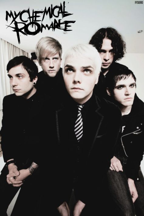 My Chemical Romance Poster, Gerard Way Frank Iero, My Chemical Romance Wallpaper, The Black Parade, Bob Bryar, Ray Toro, Rock Band Posters, I Love Mcr, Black Parade