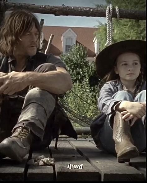 Daryl and Judith edit <3 [Vídeo] | Filmes de zumbi, Cena de filme, Netflix filmes e series Daryl And Judith, Judith Twd, The Walking Dead Poster, Glenn Y Maggie, Darryl Dixon, Daryl Twd, Judith Grimes, Twd Funny, Walking Dead Cast