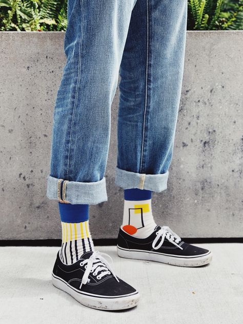 Mismatched Socks Aesthetic, Long Socks Outfits, Crazy Socks Outfit, Socks Photoshoot, Socks Photography, Bold Socks, Mismatched Socks, Socks Outfit, Socks Aesthetic