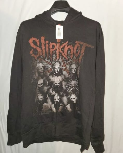 Slipknot Hoodie, Skull Shirt, Black Skull, 2000s Fashion Outfits, Skull Shirts, Swaggy Outfits, Band Shirts, 2000s Fashion, Dream Clothes