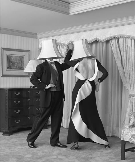 Geof Kern - untitled (couple dancing with lampshades) Black White Vintage, Vintage Couples, Royal Ballet, Art Brut, Couple Dancing, Photo Vintage, Weird And Wonderful, Vintage Photographs, Animal Party