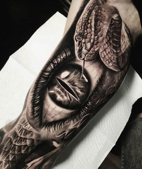 Eye Tattoo Bicep, Mens Bicep Tattoo, Tattoo Biceps, Cobra Tattoo, Inner Bicep Tattoo, Medusa Tattoo Design, Black Tattoo Cover Up, Black Art Tattoo, Native Tattoos