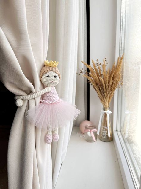 Pink ballerina princess curtain tie back is very beautiful thing for your child room or playroom. These will be perfect as a baby shower gift, as a birthday gift for girl or boy, nursery and home decor. Handmade gifts are more valuable because someone put effort and love heart to made them. I believe that my toys will make you more happy. If you buy one toy - please let me know in the message which side (left - right) the toy you need. MATERIAL: The ballerina made in crochet (hook) from yarn 50% Princess Curtains, Princess Nursery Decor, Girl Curtains, Ballerina Room, Bunny Nursery Decor, Monkey Nursery, Fairy Nursery, Princess Nursery, Pink Monkeys