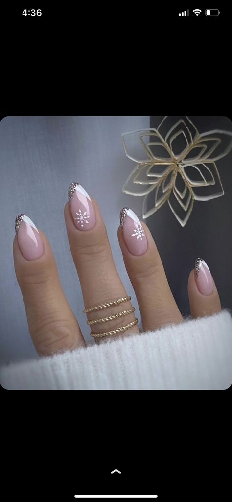 Nails Subtle, Small Nails, Christmas Gel, Beauty Hacks Nails, Wow Nails, Subtle Nails, Christmas Gel Nails, Nails Now, Nails Salon