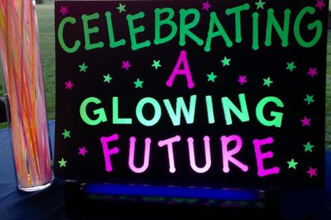 Outside At Night, Graduation Logo, Glow In Dark Party, Mitzvah Themes, Promotion Party, Diy Glow, 8th Grade Graduation, Plastic Vase, Graduation Party Themes