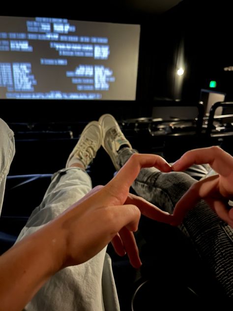 Couples Movie Theater Date, Movie Theater With Boyfriend, Movie Date Asthetic Picture, Movie Date Photos, Movie Date Couple Aesthetic, At The Movies With Boyfriend, Couple In Movie Theater, Movie Dates With Boyfriend, Movie Dates Aesthetic